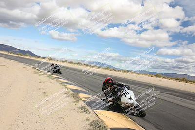 media/Nov-16-2025-Race Pace (Sun) [[8c5fa54630]]/Verified Riders/6-Turn 10 Inside (1145am)/